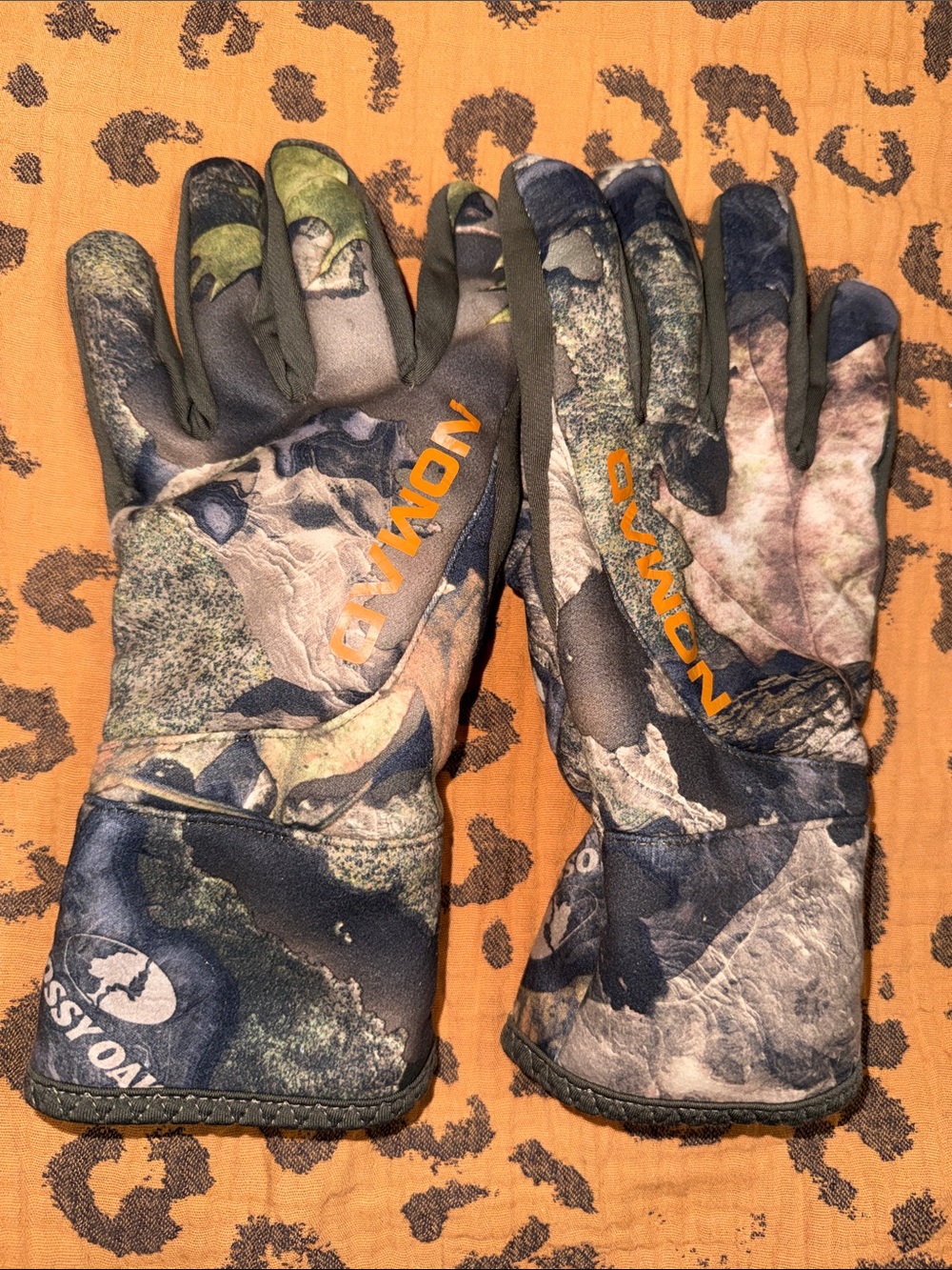 NOMAD Mossy Oak Elements Waterfowl Hunting Gloves - Camo